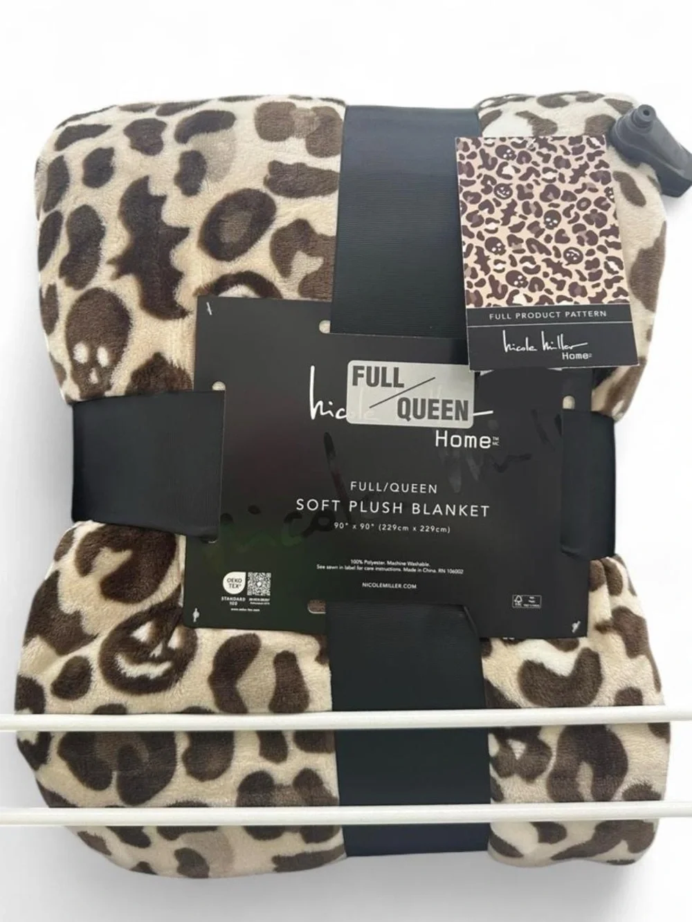 Nicole Miller Home Leopard Skulls, Bats, Pumpkins Halloween Blanket, Full/Queen
